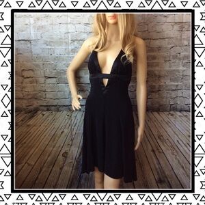 🎀 CLASSY COCKTAIL DRESS BLACK CLASSIC PLUNGING V NECK HALTER STRAP MIDI ONYX